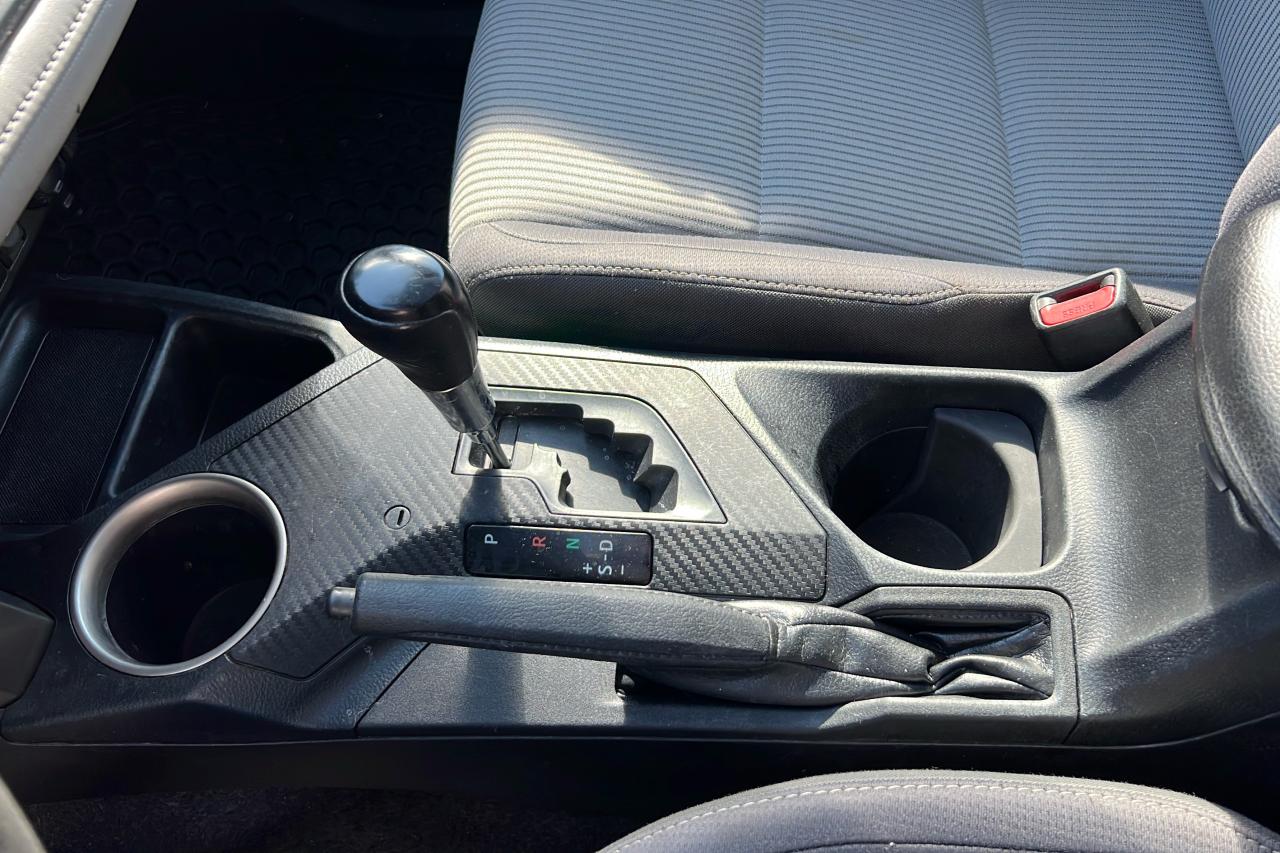 2013 Toyota RAV4 XLE Photo