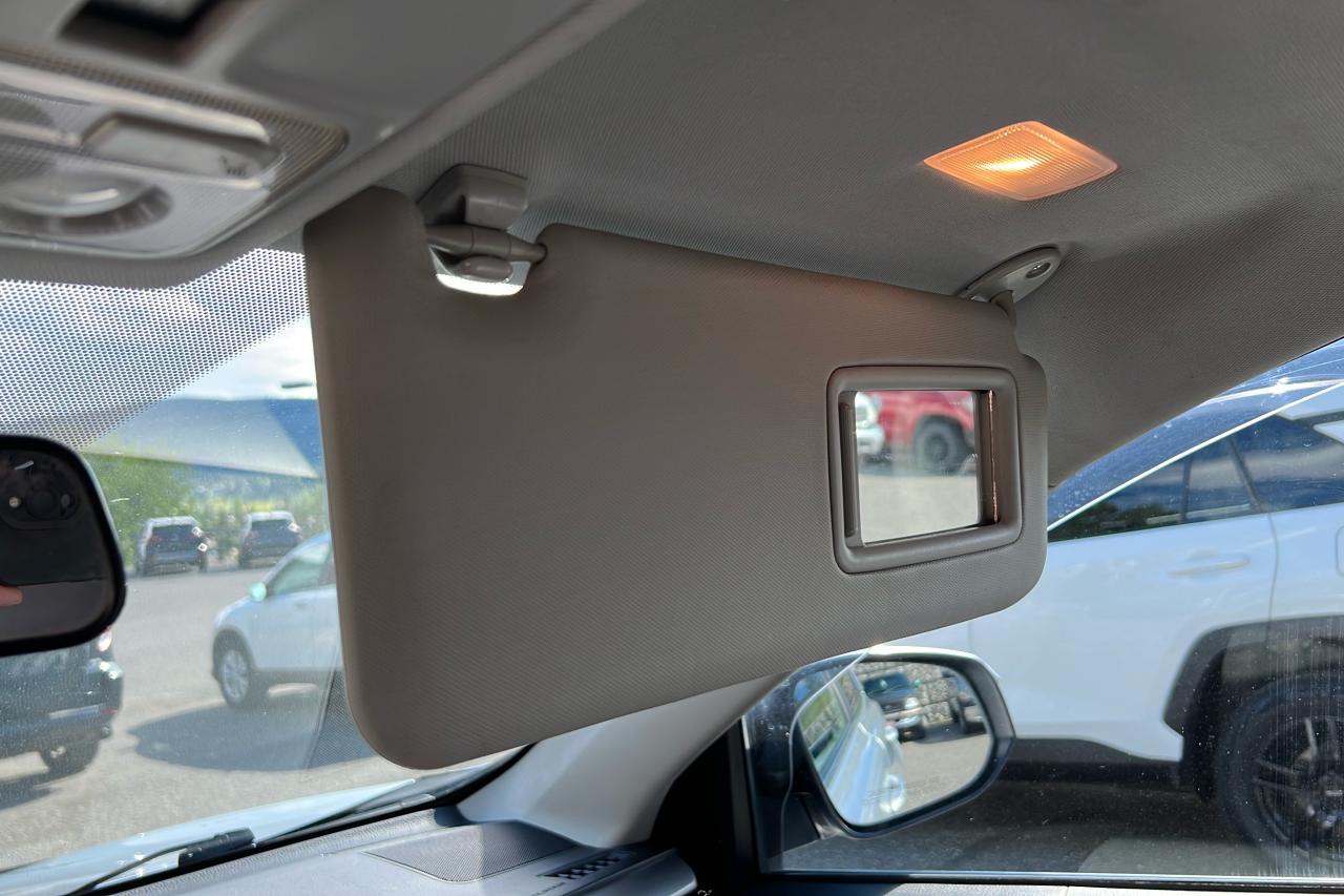 2013 Toyota RAV4 XLE Photo