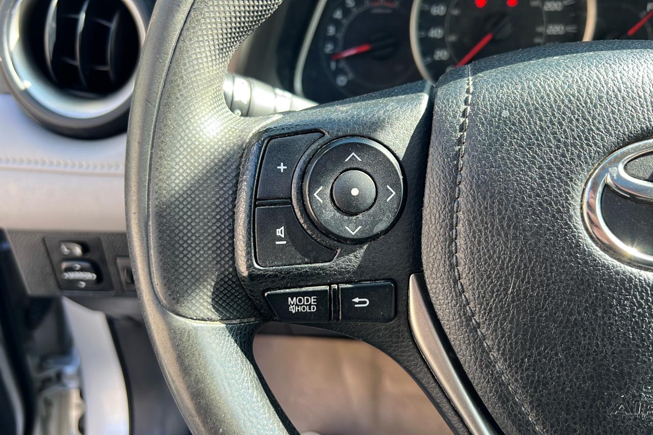 2013 Toyota RAV4 XLE Photo