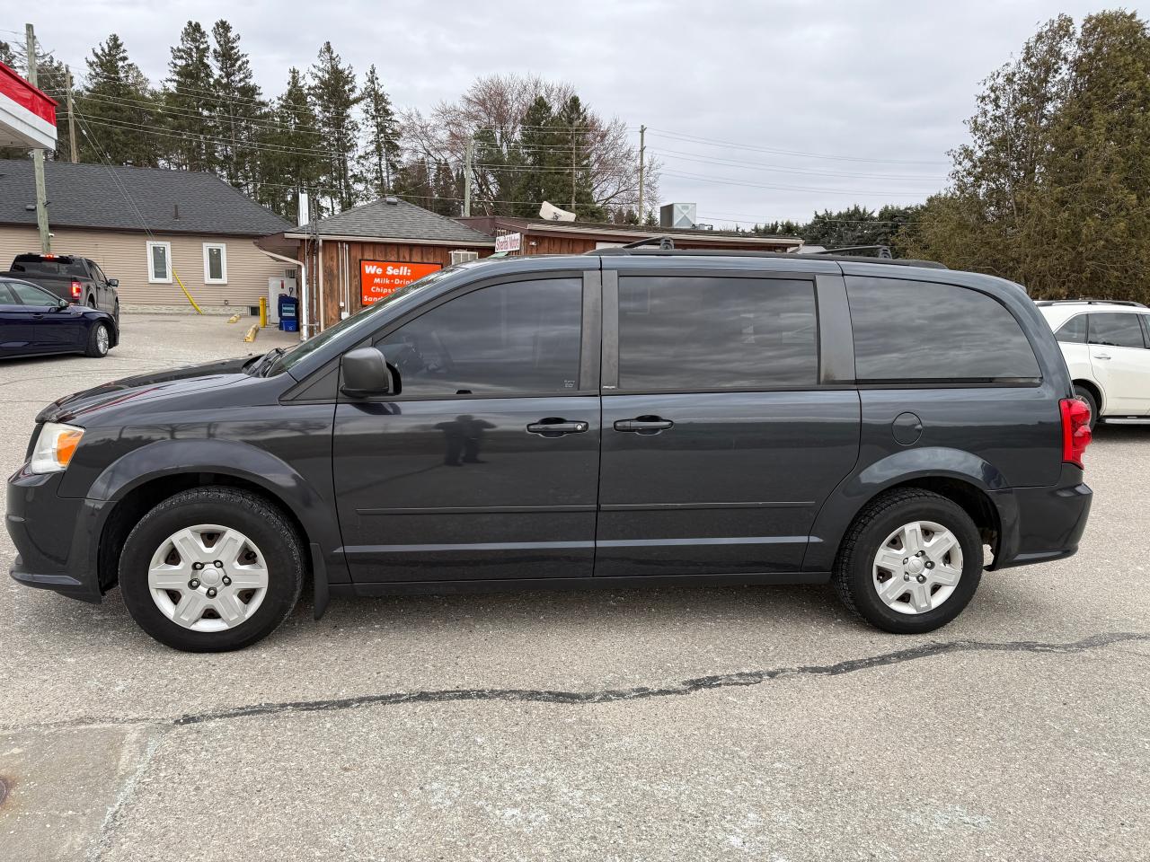 2013 Dodge Grand Caravan SXT - Photo #4