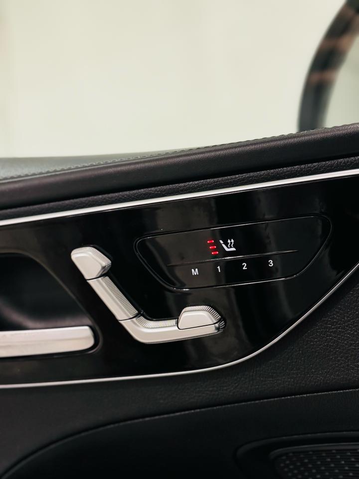 2022 Mercedes-Benz C300 C300 4MATIC - Photo #11