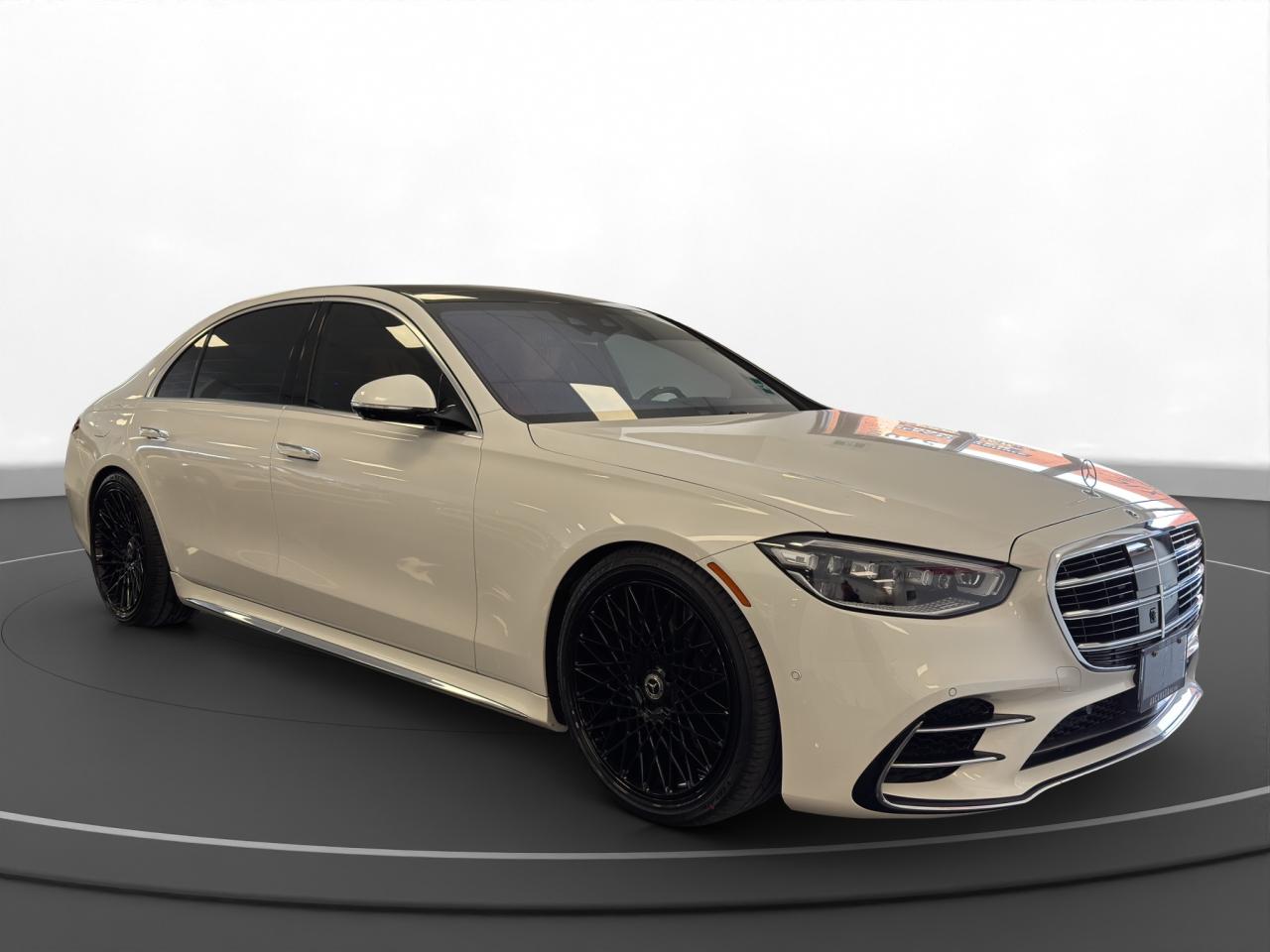 2022 Mercedes-Benz S-Class S580 4MATIC - Photo #3