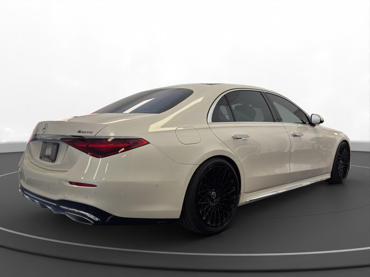 2022 Mercedes-Benz S-Class S580 4MATIC - Photo #6
