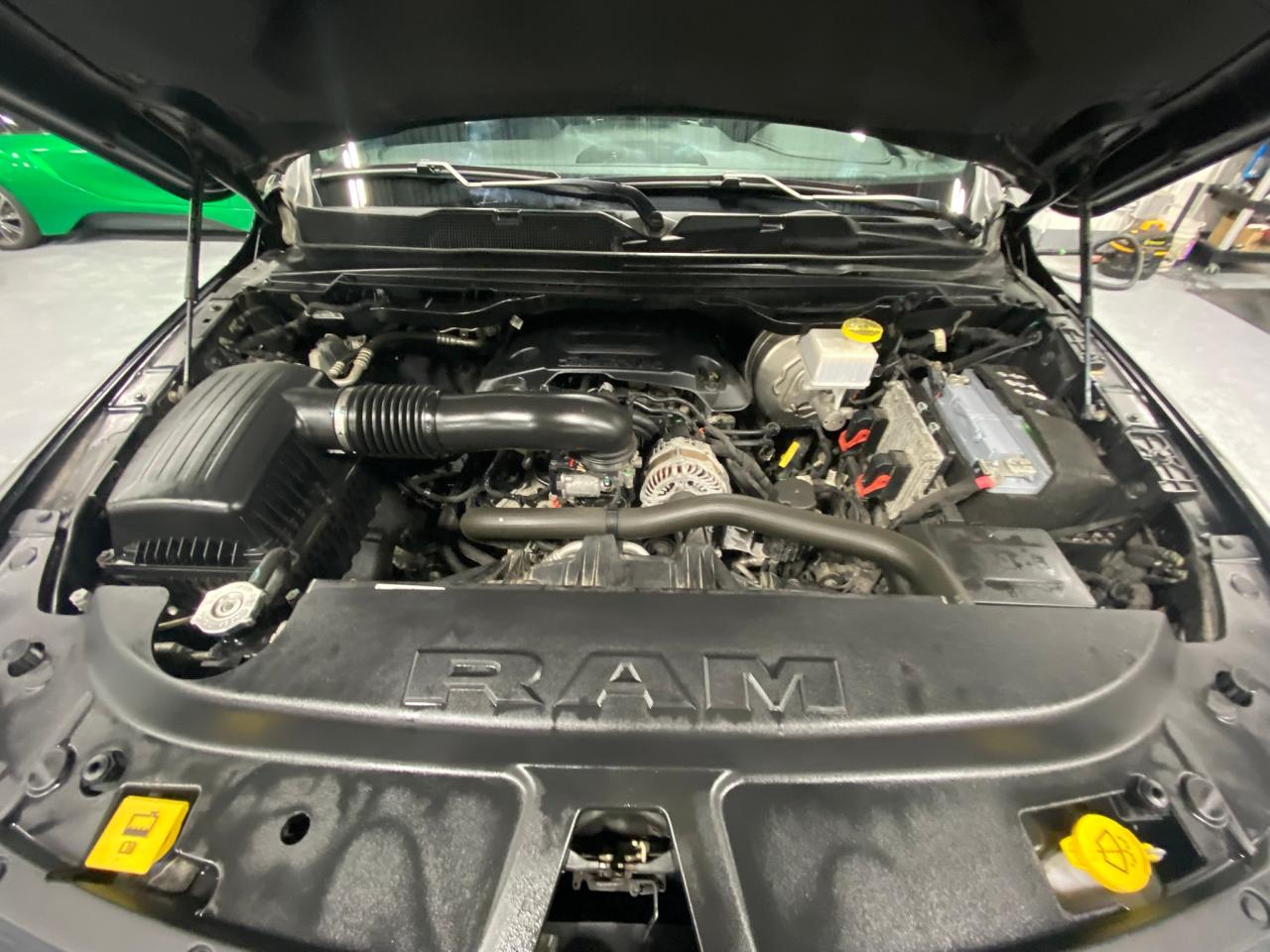 2022 RAM 1500 Laramie - Photo #9