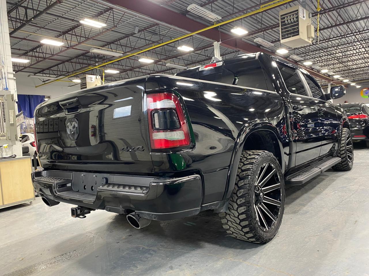 2022 RAM 1500 Laramie - Photo #5