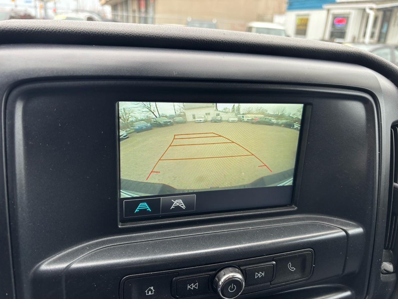2019 Chevrolet Silverado 1500 Double Cab, V8, Back-Up-Camera, Keyless Entry, - Photo #18
