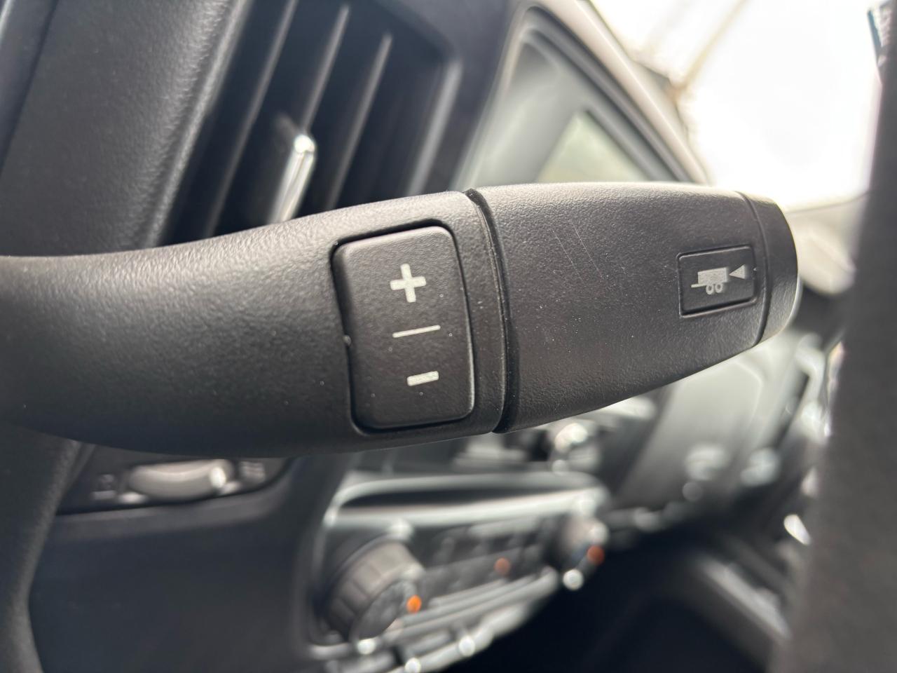 2019 Chevrolet Silverado 1500 Double Cab, V8, Back-Up-Camera, Keyless Entry, - Photo #19