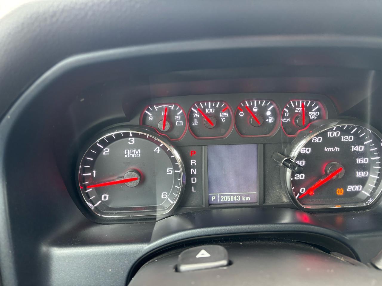 2019 Chevrolet Silverado 1500 Double Cab, V8, Back-Up-Camera, Keyless Entry, - Photo #14