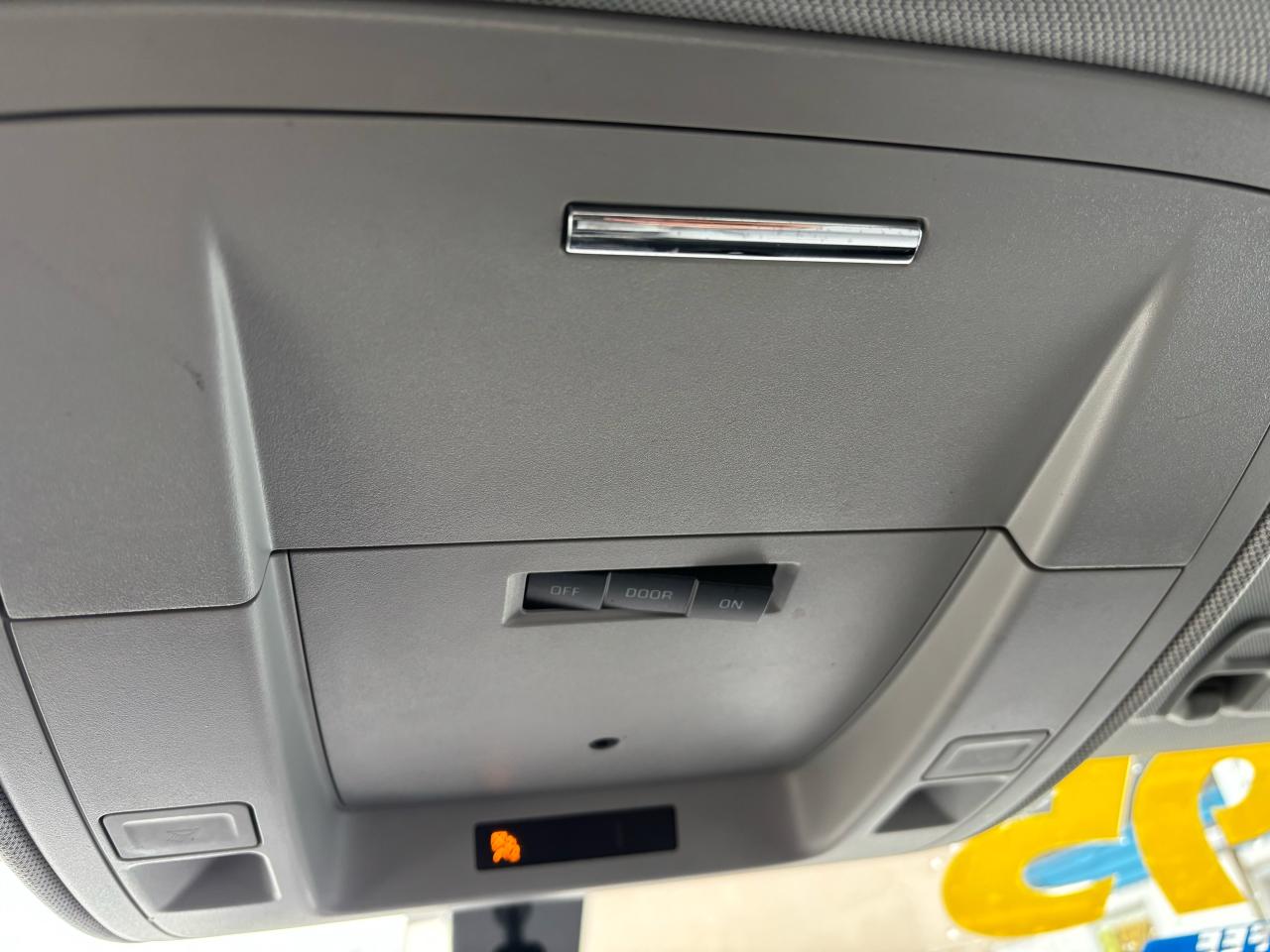 2019 Chevrolet Silverado 1500 Double Cab, V8, Back-Up-Camera, Keyless Entry, - Photo #20