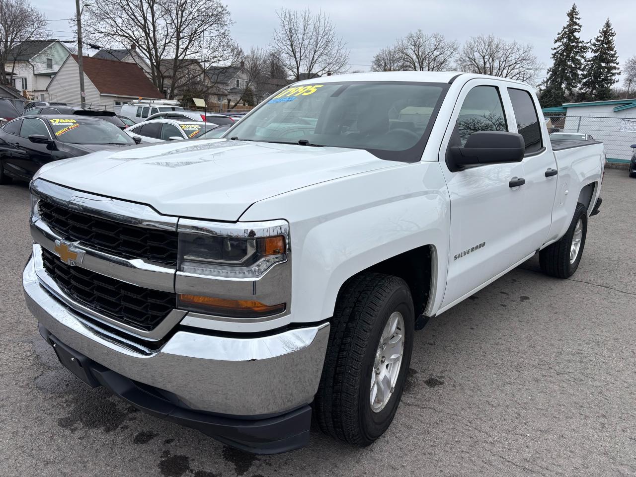 2019 Chevrolet Silverado 1500 Double Cab, V8, Back-Up-Camera, Keyless Entry, - Photo #3