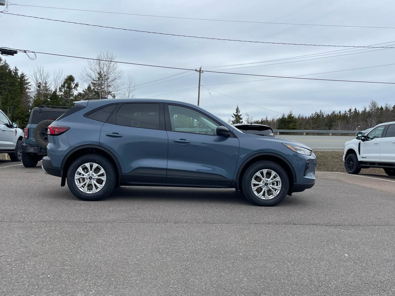 2025 Ford Escape Active AWD Photo3