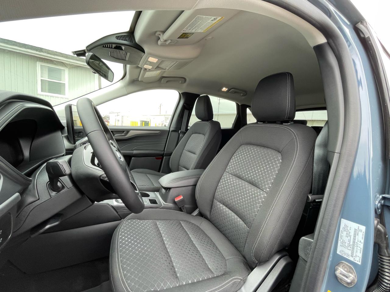 2025 Ford Escape Active AWD Photo5