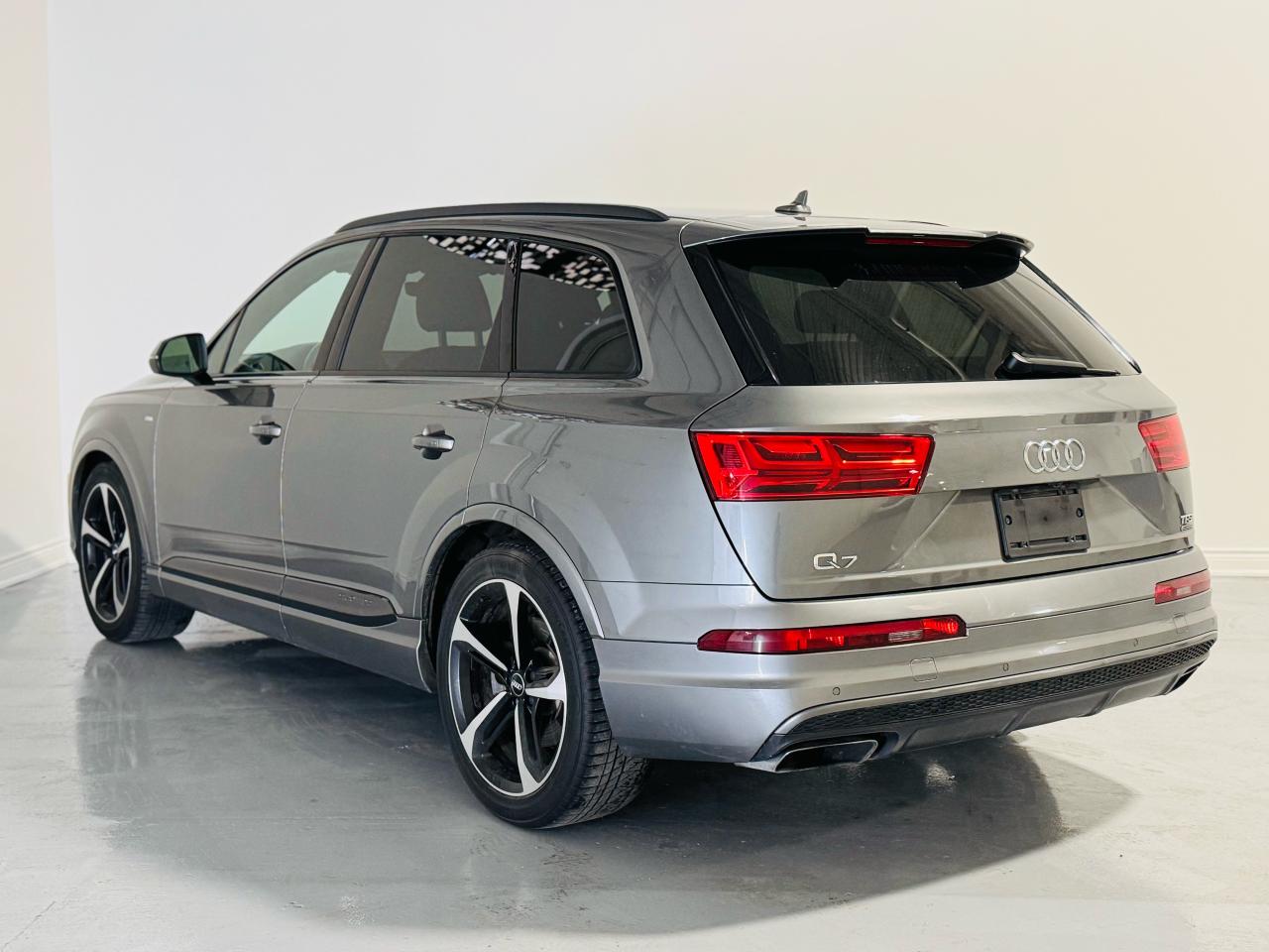 2018 Audi Q7 3.0T Technik S-Line - Photo #6