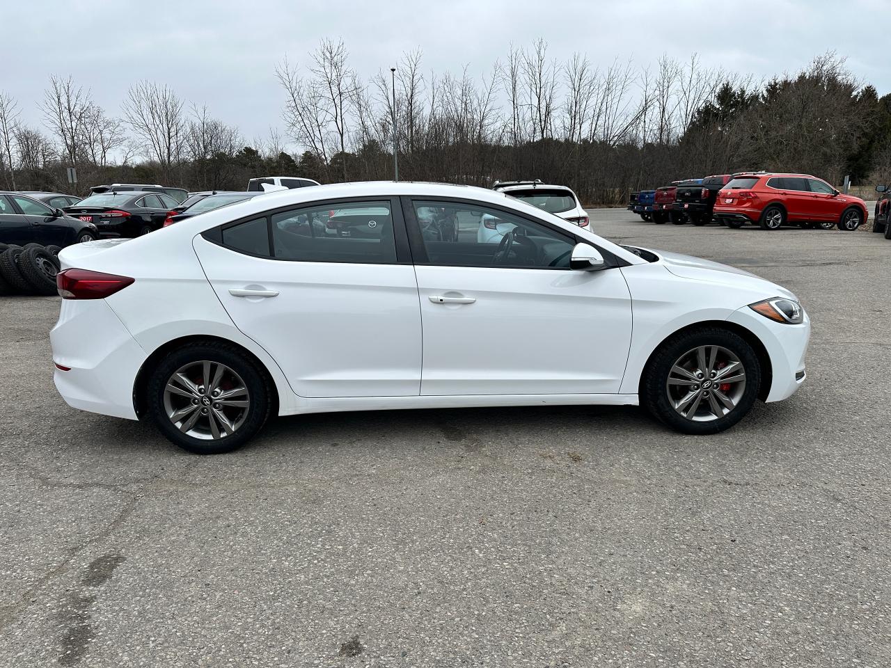 2018 Hyundai Elantra GLSE HTD-Cloth Sunroof XM CarPlay AAuto Backup Cam Photo4