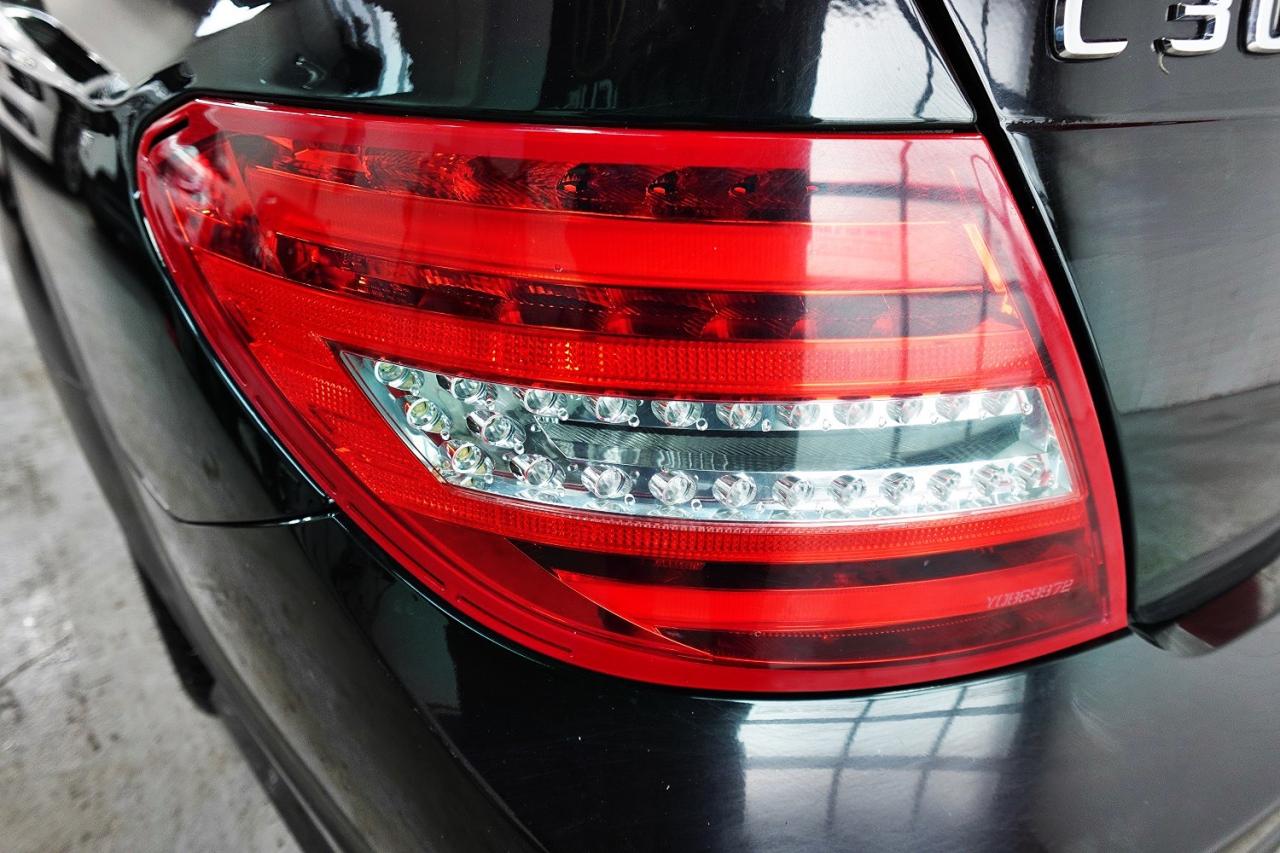 2014 Mercedes-Benz C-Class ALL SERVICE RECORDS,NO ACCIDENT AWD - Photo #9