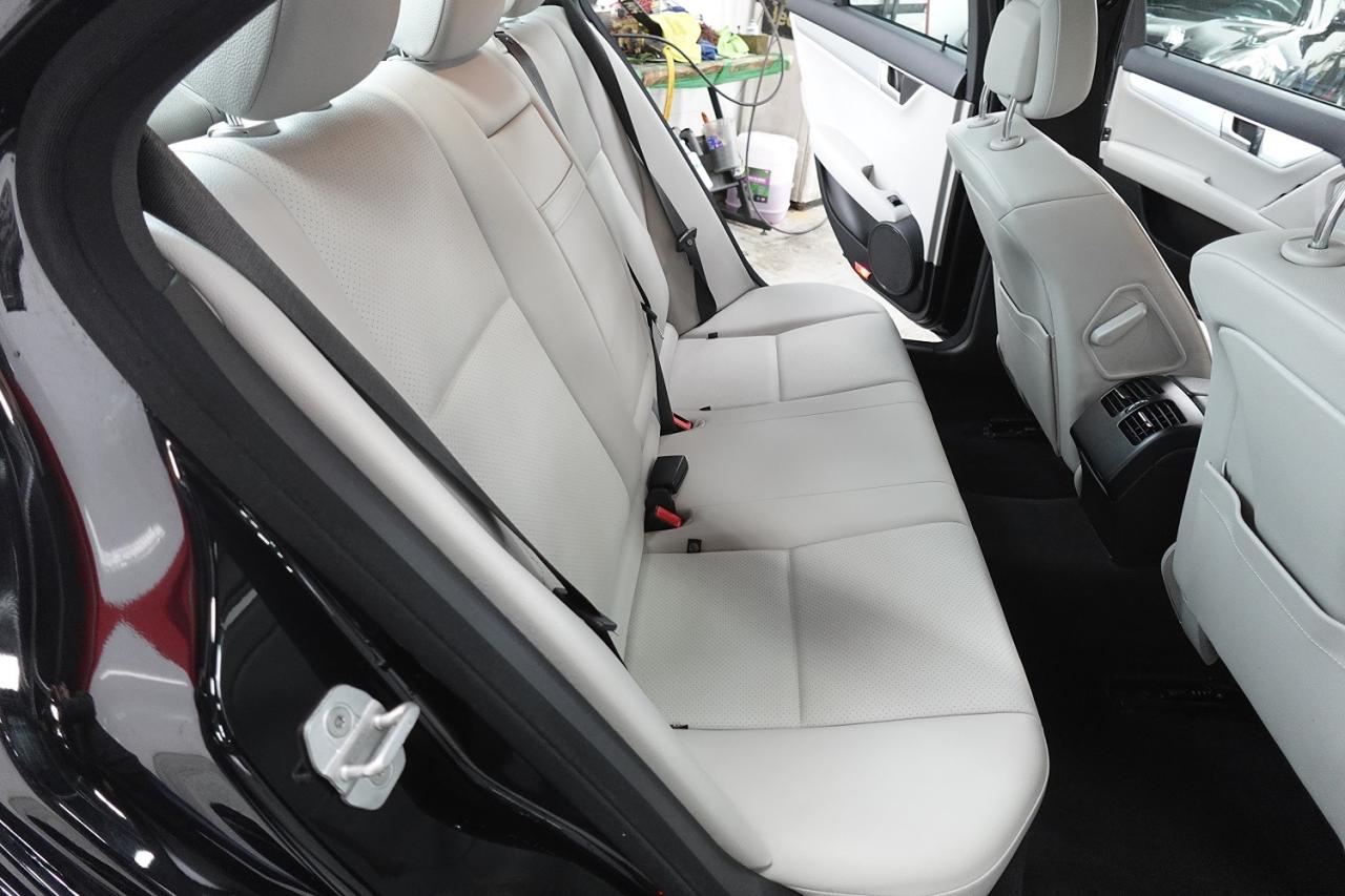 2014 Mercedes-Benz C-Class ALL SERVICE RECORDS,NO ACCIDENT AWD - Photo #21