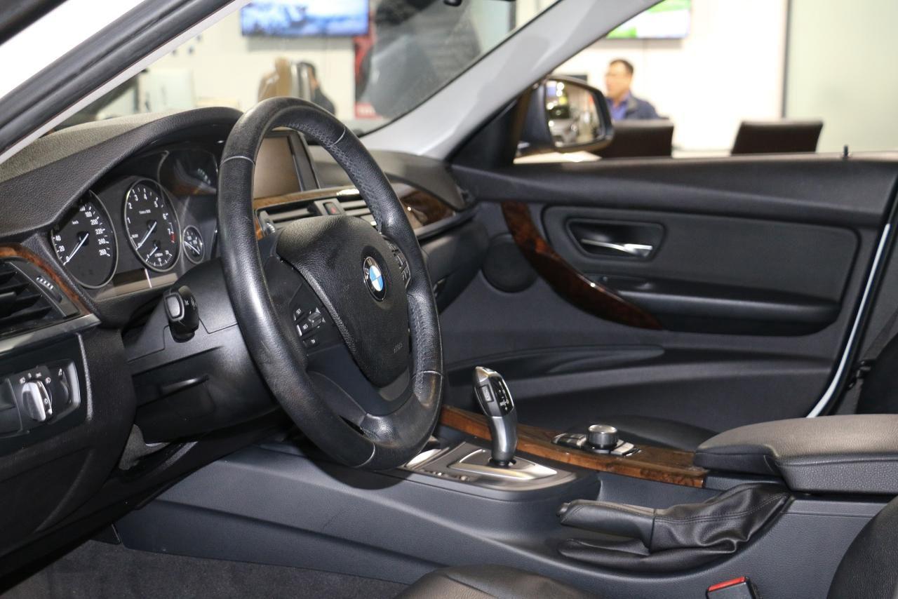 2013 BMW 3 Series 328i xDrive - CLEAN CARFAX|SUNROOF|HEATED SEATS - Photo #7