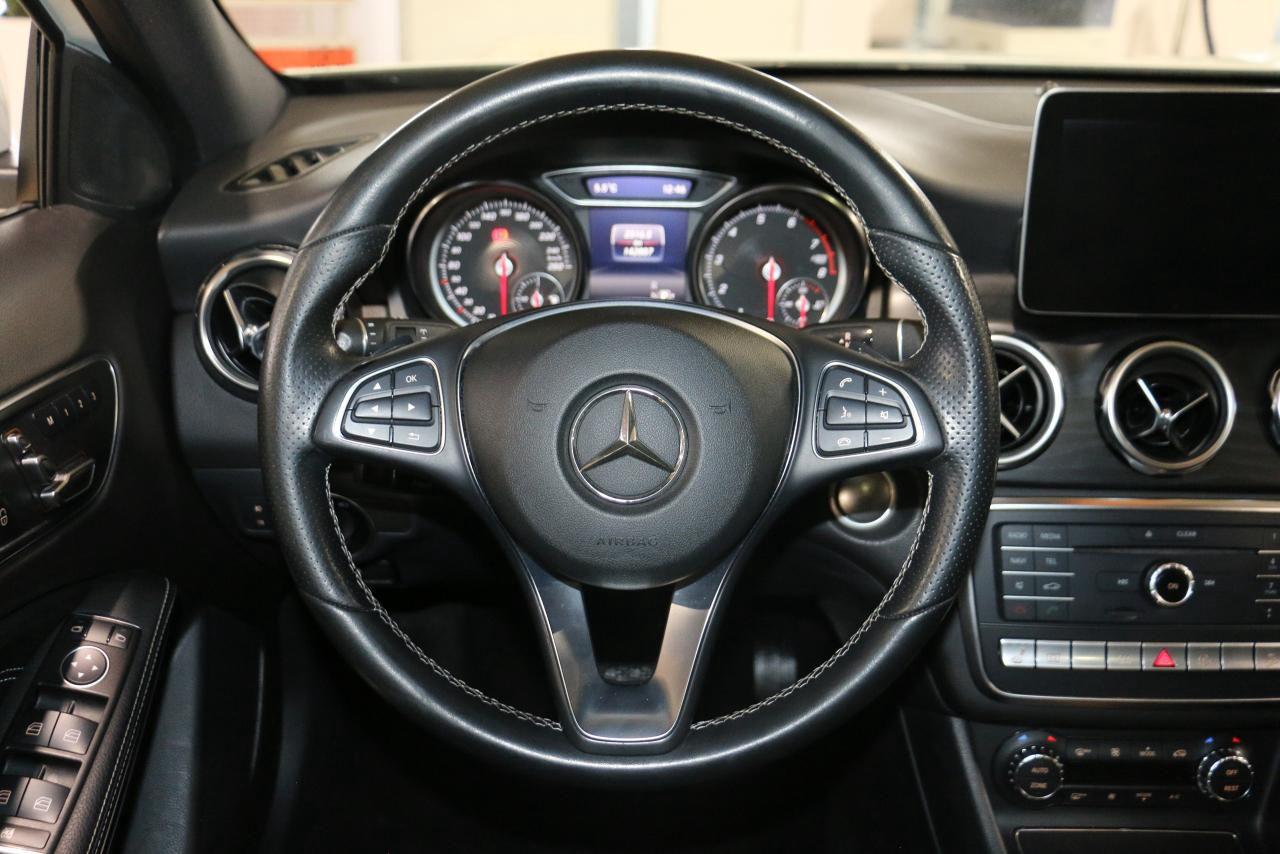 2018 Mercedes-Benz GLA GLA250 4MATIC - PANOROOF|NAVI|CAMERA|BLINDSPOT - Photo #13