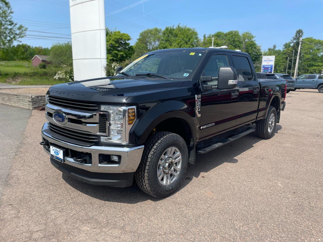2019 Ford F-250 Super Duty SRW XLT Photo2