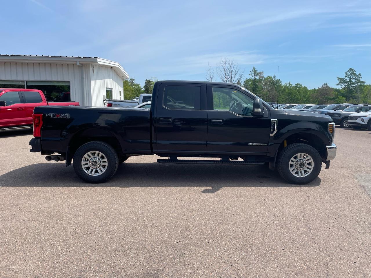 2019 Ford F-250 Super Duty SRW XLT Photo5
