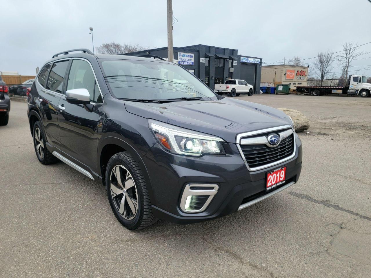 2019 Subaru Forester 2.5i Premier w/EyeSight Pkg Photo2
