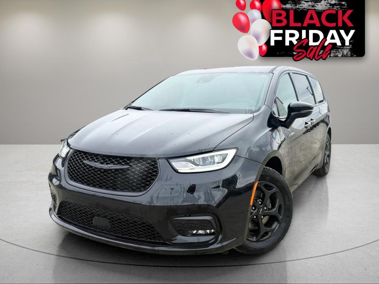 Used 2022 Chrysler Pacifica Hybrid Touring-L for sale in Whitehorse, YT