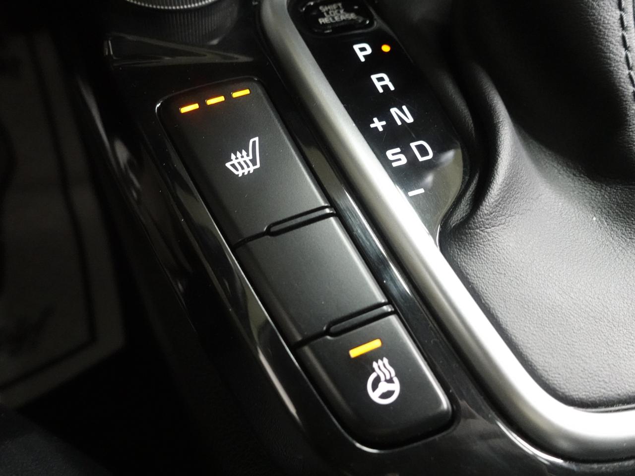 2022 Kia Seltos EX | AWD | Leather | Sunroof | BSM | CarPlay