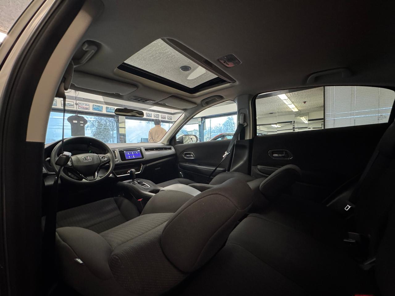 2016 Honda HR-V EX+Camera+Heated Seats+One Owner+CLEAN CARFAX - Photo #3