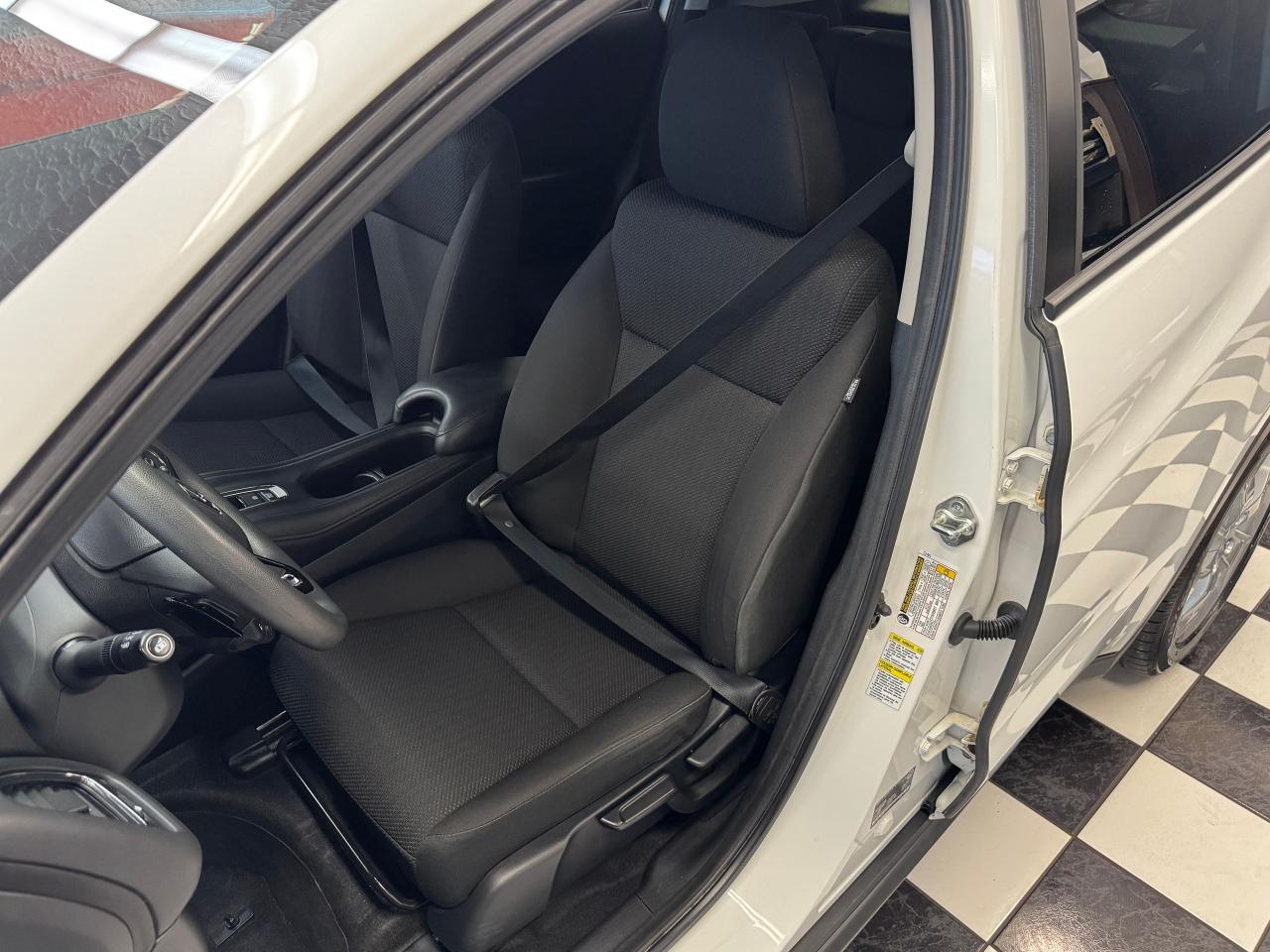 2016 Honda HR-V EX+Camera+Heated Seats+One Owner+CLEAN CARFAX - Photo #19