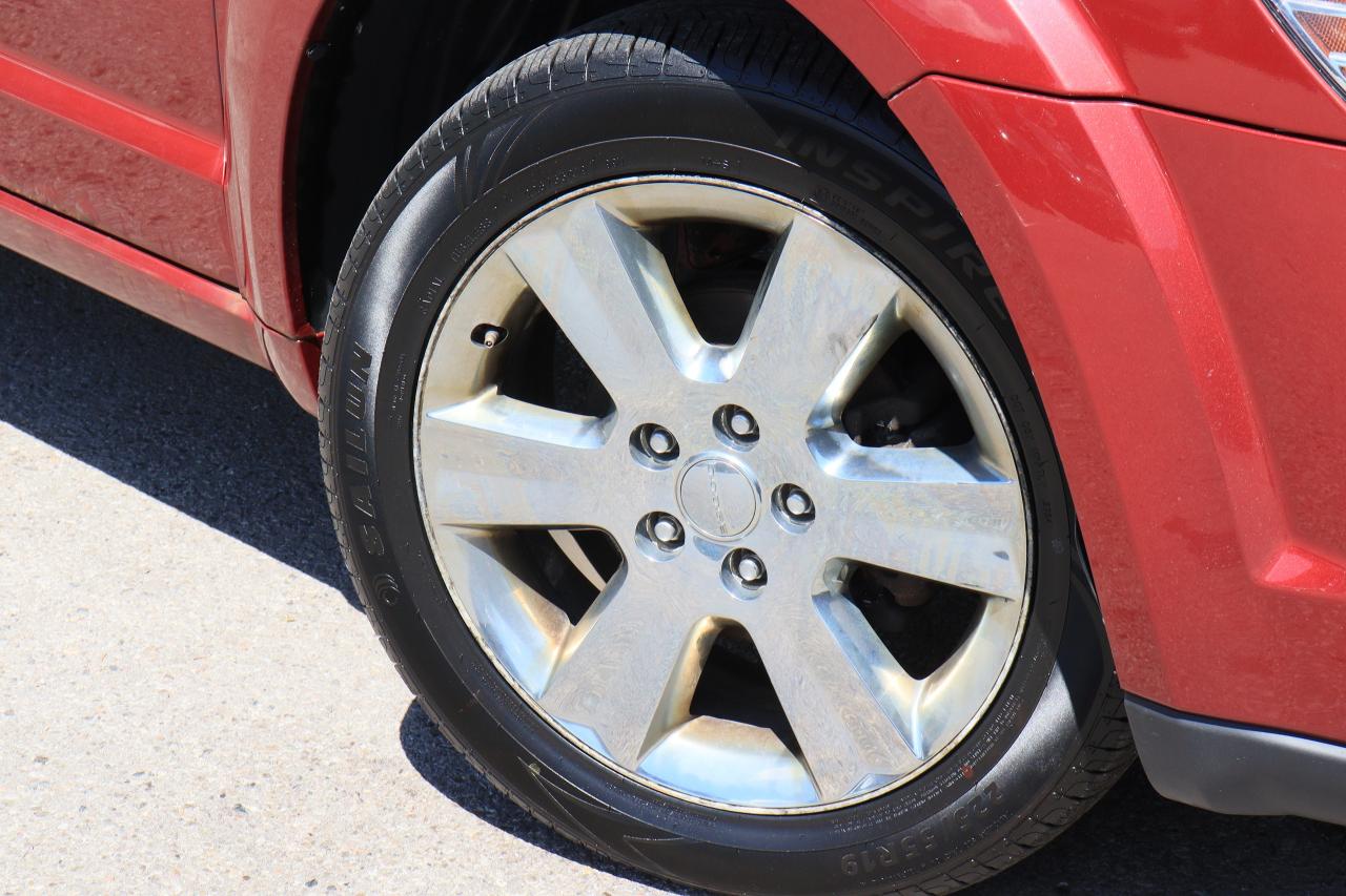 2011 Dodge Journey R/T | AWD | V6 | Leather | Sunroof | Alloys ++ Photo29