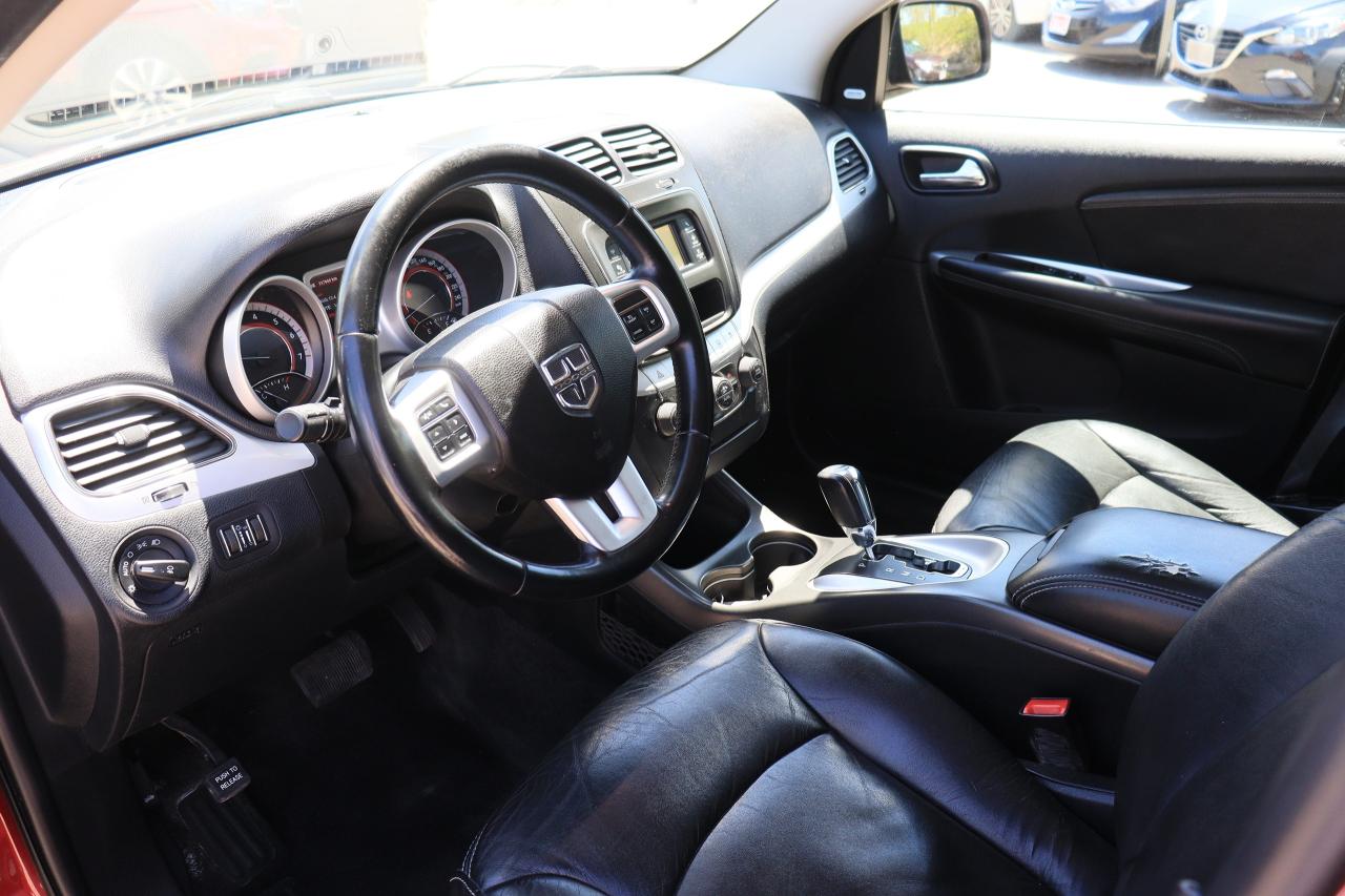 2011 Dodge Journey R/T | AWD | V6 | Leather | Sunroof | Alloys ++ Photo34