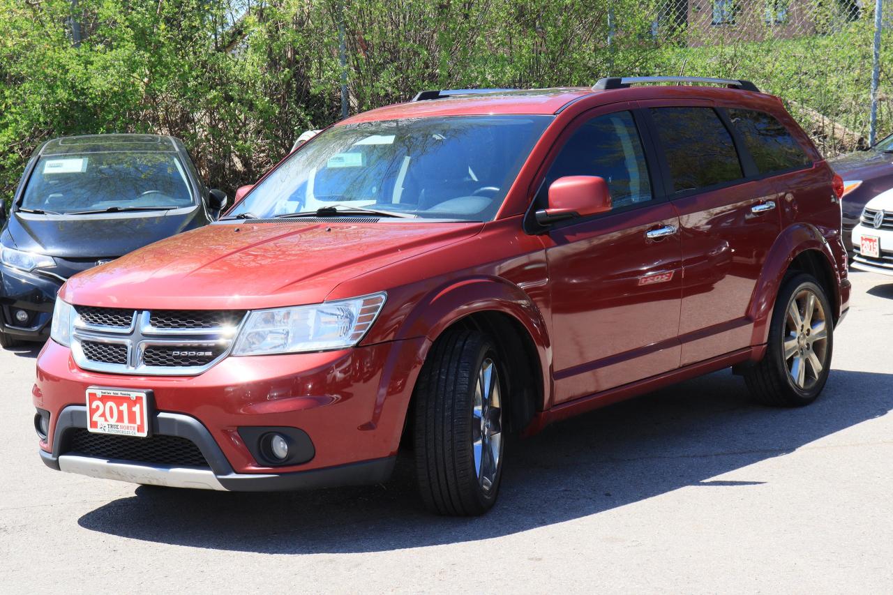 2011 Dodge Journey R/T | AWD | V6 | Leather | Sunroof | Alloys ++ Photo23