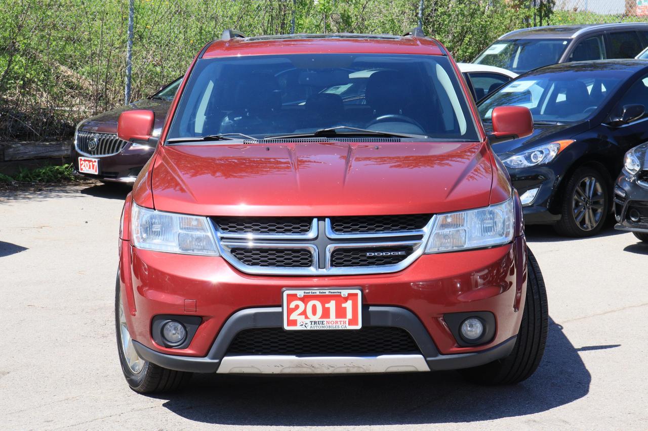 2011 Dodge Journey R/T | AWD | V6 | Leather | Sunroof | Alloys ++ Photo22