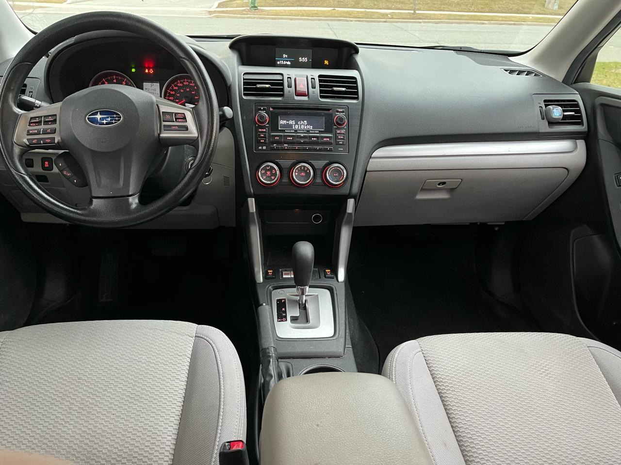 2014 Subaru Forester i Convenience Photo4