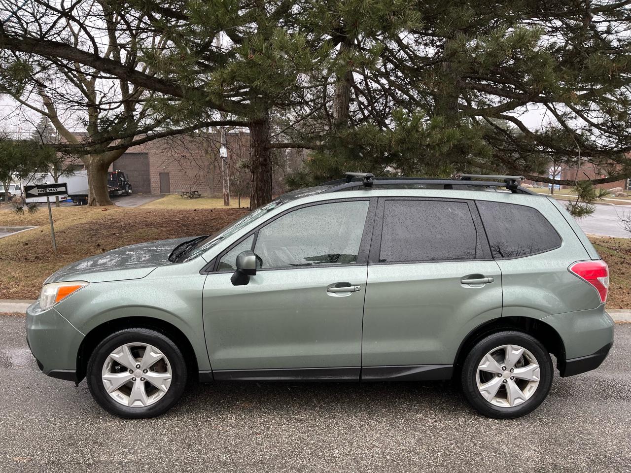 2014 Subaru Forester i Convenience - Photo #10