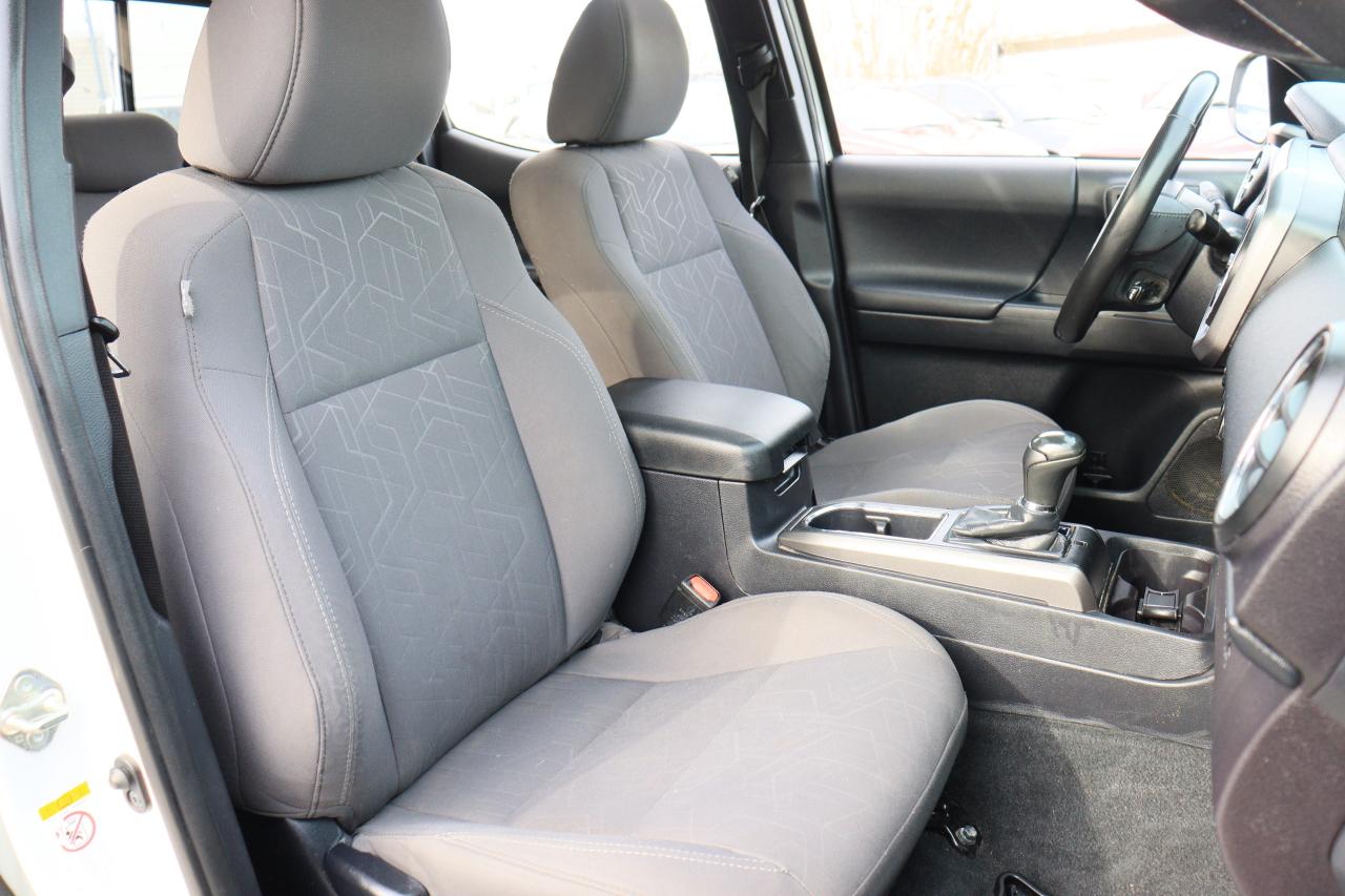 2017 Toyota Tacoma TRD Sport | V6 | Auto | Double Cab | Roof | BSM ++ Photo