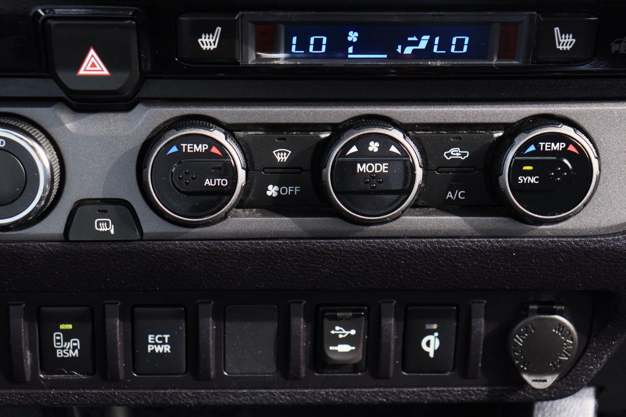 2017 Toyota Tacoma TRD Sport | V6 | Auto | Double Cab | Roof | BSM ++ Photo