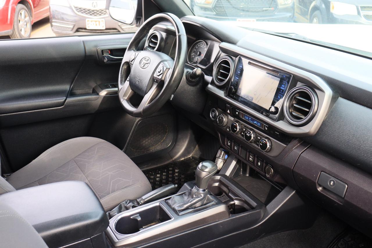 2017 Toyota Tacoma TRD Sport | V6 | Auto | Double Cab | Roof | BSM ++ Photo