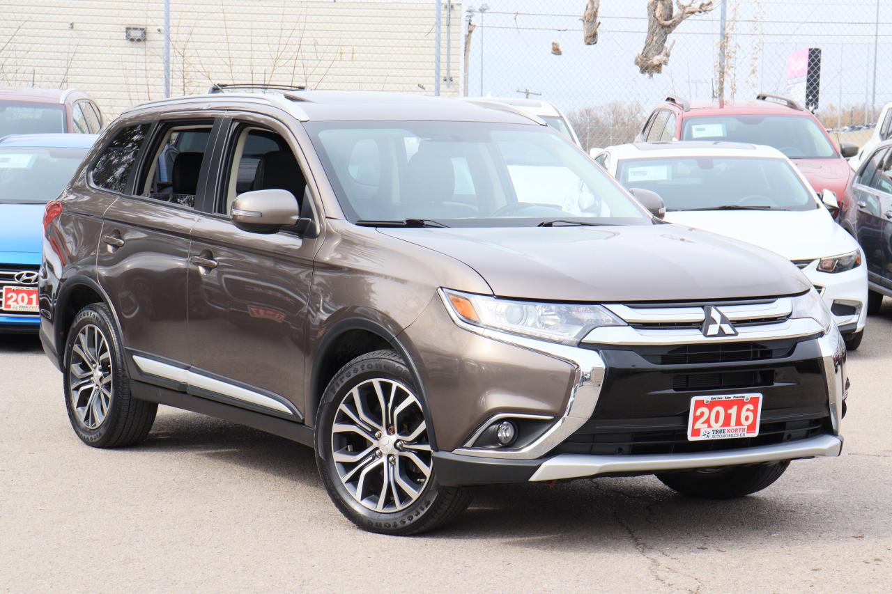 2016 Mitsubishi Outlander ES | AWC | Leather | Sunroof | Reverse Cam & More! Photo