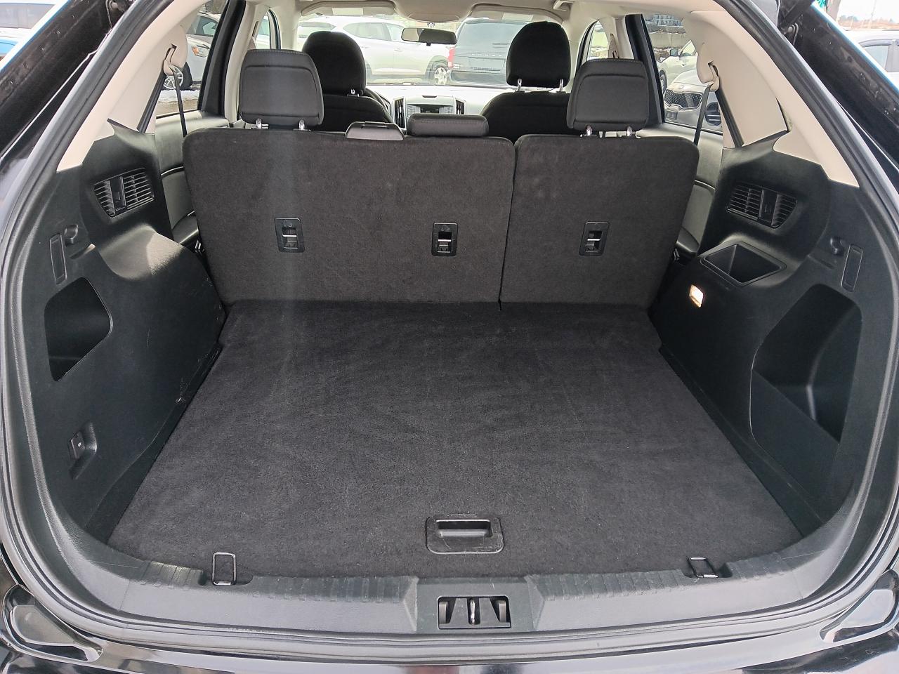2018 Ford Edge SE, AWD, BU Cam, Paddle Shift, Alloys - Photo #8