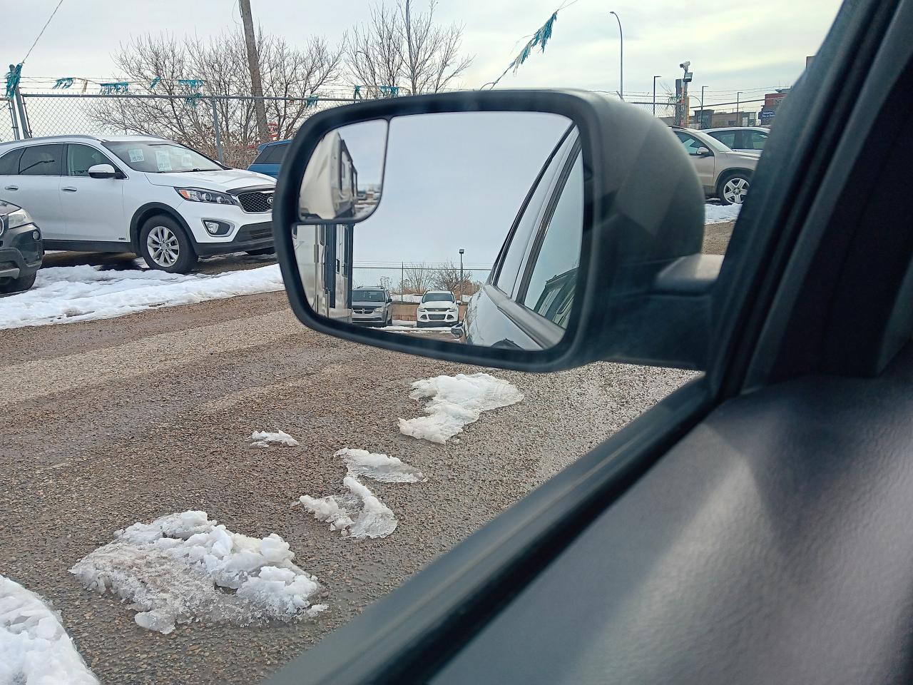 2018 Ford Edge SE, AWD, BU Cam, Paddle Shift, Alloys - Photo #9