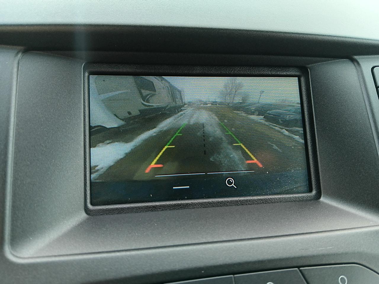 2018 Ford Edge SE, AWD, BU Cam, Paddle Shift, Alloys - Photo #21