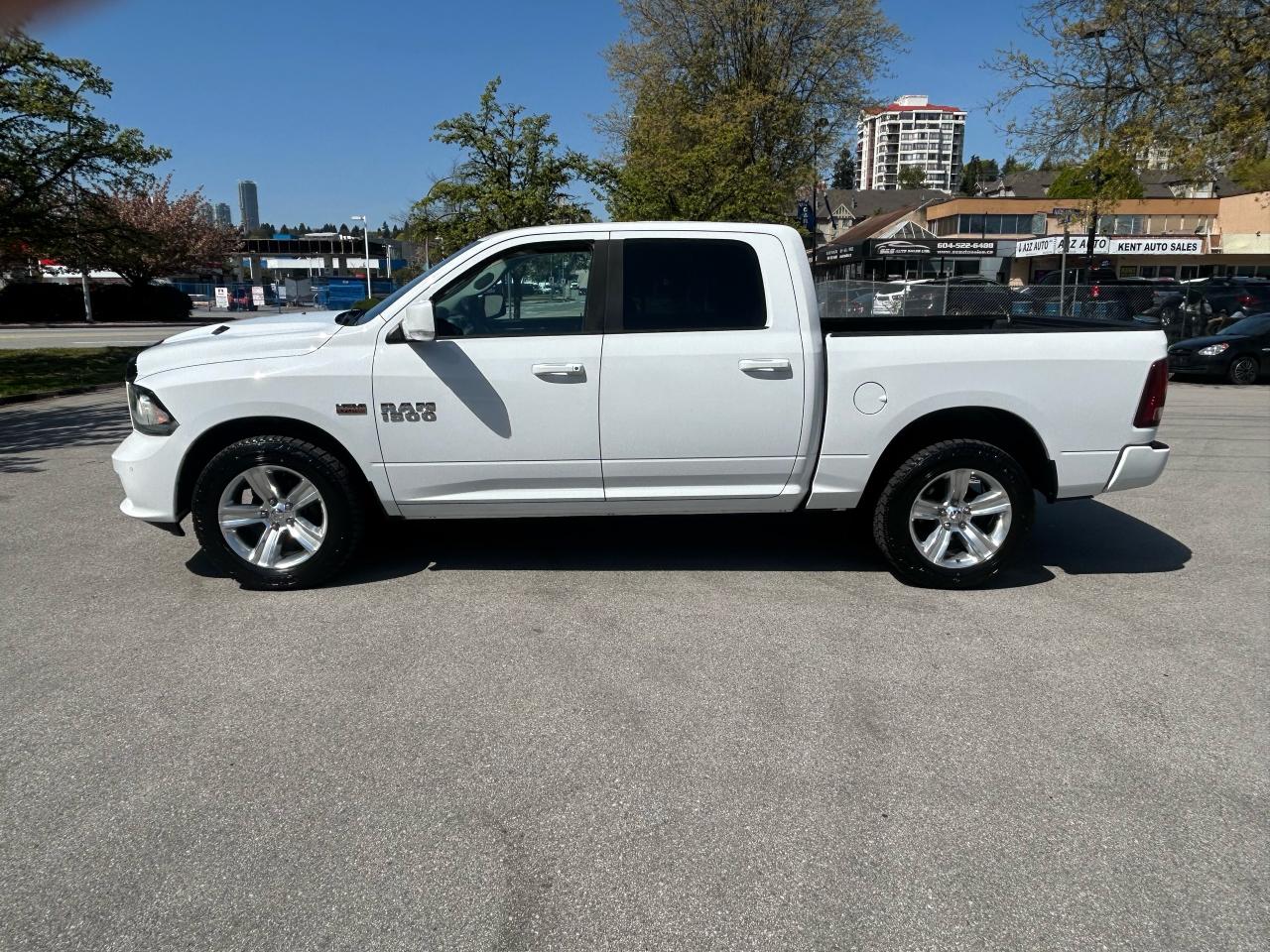2016 RAM 1500 SPORT - Photo #2