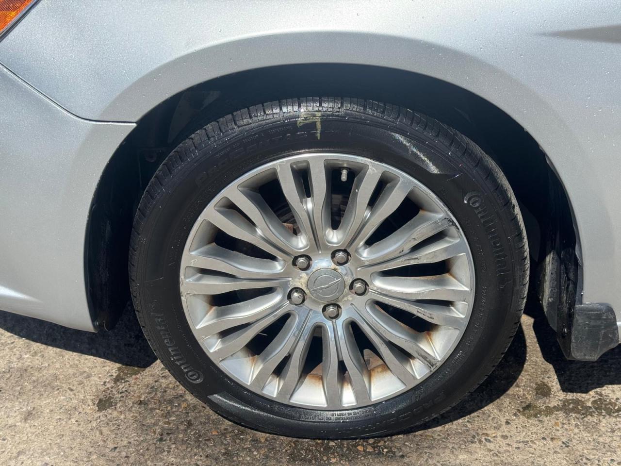 2012 Chrysler 200 TOURING, SEDAN, ONLY 65KMS, ALLOYS, CERTIFIED - Photo #9