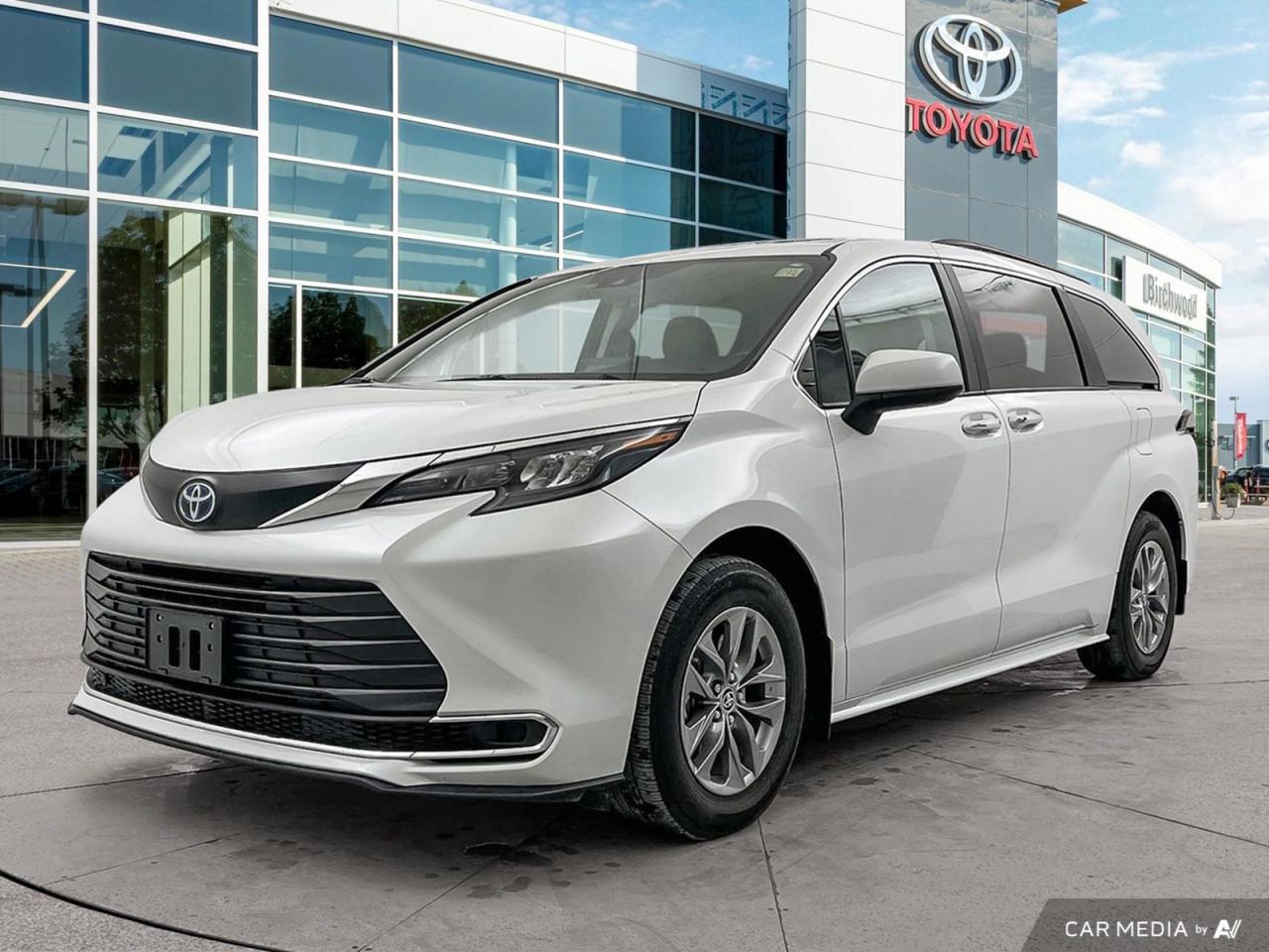 Used 2024 Toyota Sienna XLE FWD 8-Pass | CPO | Local | No Accidents for sale in Winnipeg, MB