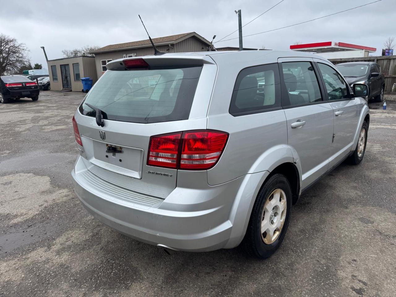 2010 Dodge Journey AS IS, SE, ONE OWNER, NO ACCIDENTS, - Photo #5