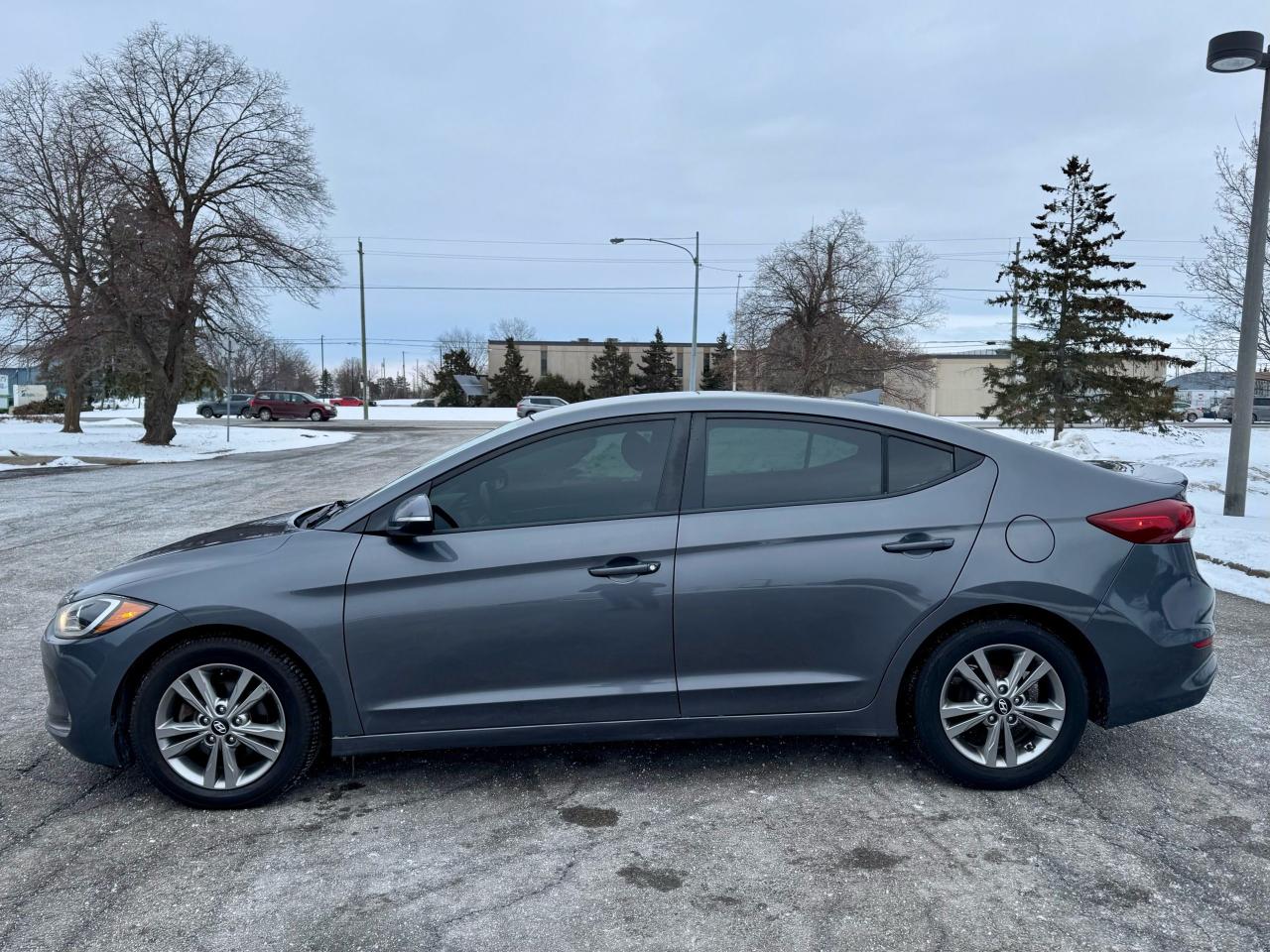 2017 Hyundai Elantra GL- Certified Photo3