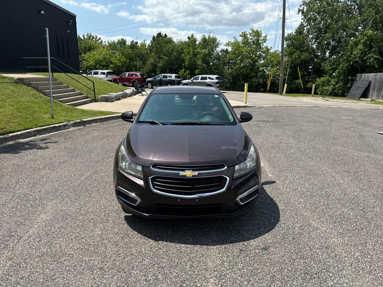 2015 Chevrolet Cruze 4dr Sdn 1LT - Photo #2