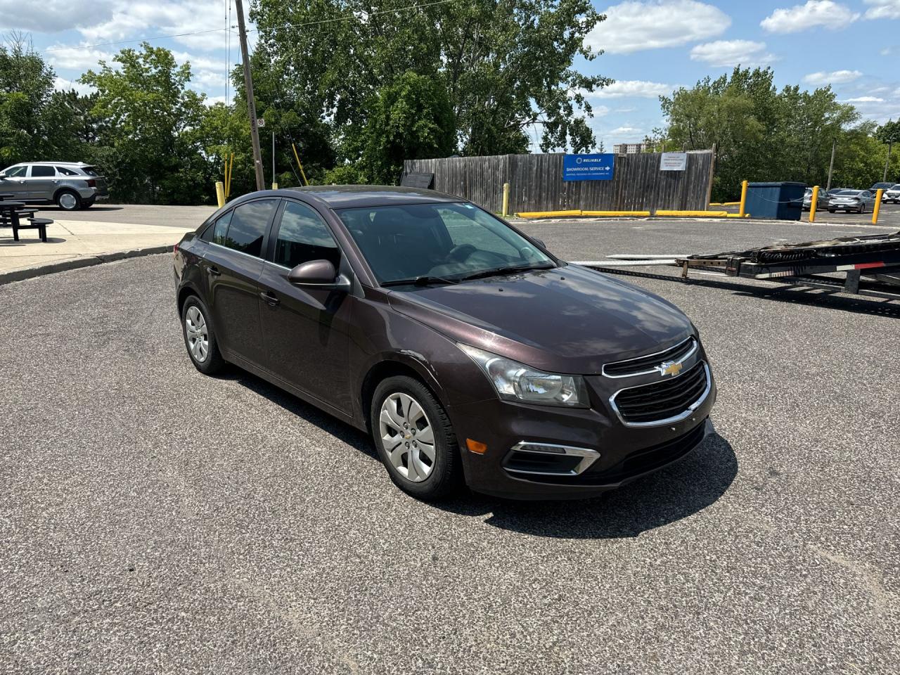 2015 Chevrolet Cruze 4dr Sdn 1LT - Photo #3