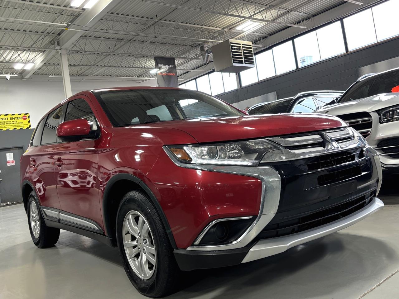 2018 Mitsubishi Outlander ES AWC|4WD|SIRIUSXM|BACKUPCAM|HEATEDSEATS|+ - Photo #2